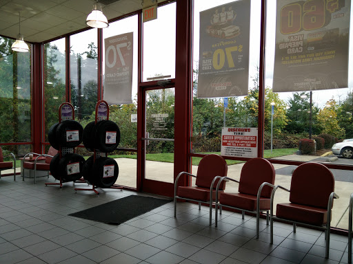 Tire Shop «Discount Tire Store - Beaverton, OR», reviews and photos, 18643 NW Eider Ct, Beaverton, OR 97006, USA