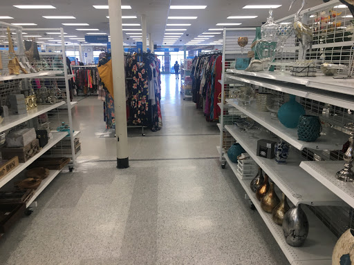 Clothing Store «Ross Dress for Less», reviews and photos, 104 Vintage Way, Novato, CA 94945, USA