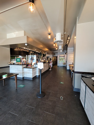 Shopping Mall «Woodmoor Shopping Center», reviews and photos, 10115 Colesville Rd, Silver Spring, MD 20901, USA