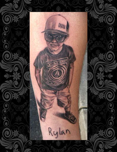 Explore alone tattoo ideas, creative tattoo ideas in Knoxville, available at Carl Storts Tattoos