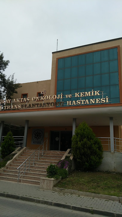Erdoğan Baysal kütüphanesi