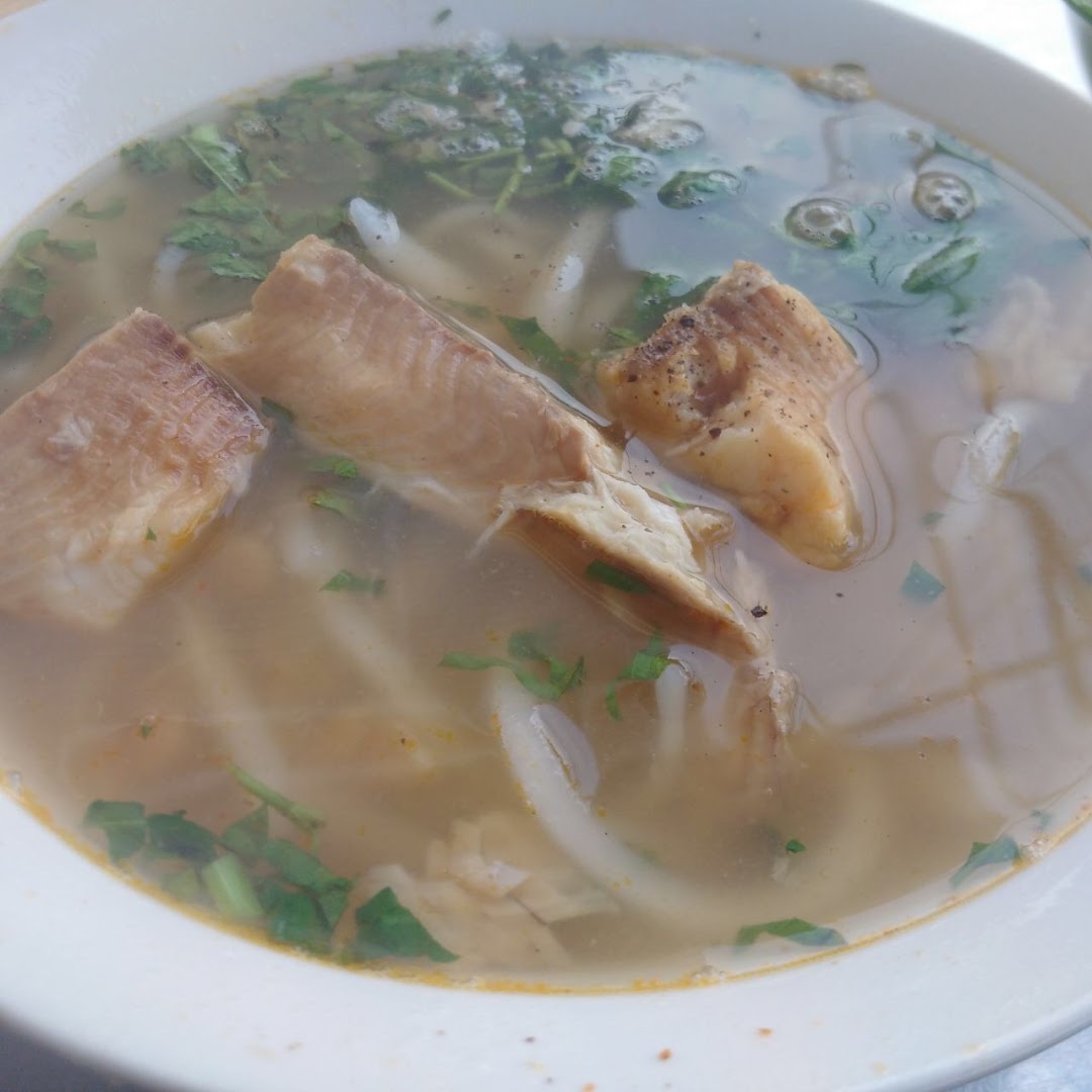 BÁNH CANH CÁ lÓC