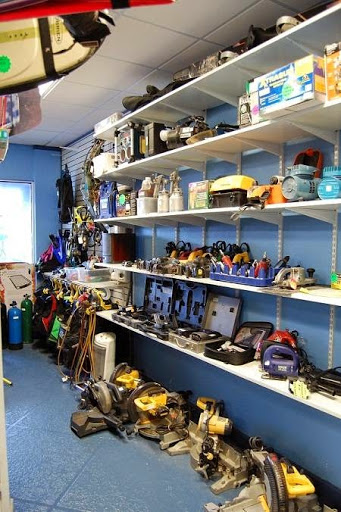 Pawn Shop «Beachside Pawn & Jewelry», reviews and photos, 800 E Eau Gallie Blvd, Melbourne, FL 32937, USA