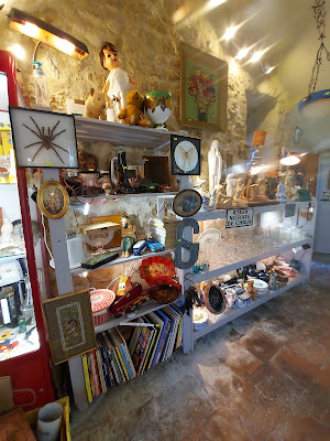 Antiquités brocante débarras à Charroux