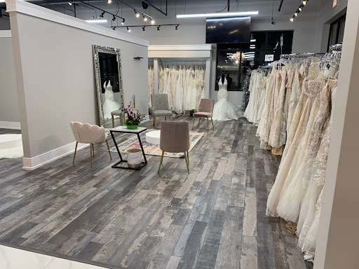 Bridal Shop «Here Comes the Bride», reviews and photos, 190 N Swift Rd, Addison, IL 60101, USA