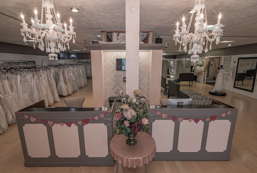 Consignment Shop «The Altar Bridal Consignment», reviews and photos, 9629 W Colfax Ave, Lakewood, CO 80215, USA