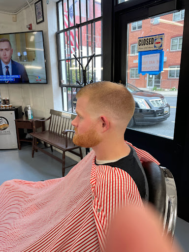 Barber Shop «East Patrick Barber Shop», reviews and photos, 43 E Patrick St Unit B, Frederick, MD 21701, USA