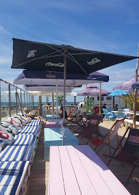 Atmosphère du Café et restaurant de grillades Beach Bar Quiberon à Saint-Pierre-Quiberon - n°20