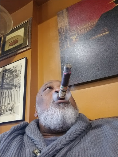 Tobacco Shop «Orange Cigar & More», reviews and photos, 278 Boston Post Rd, Orange, CT 06477, USA