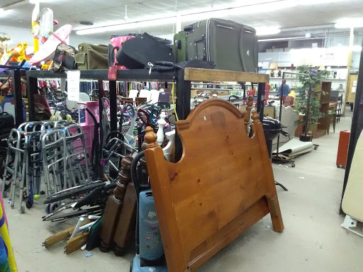 Thrift Store «Community Thrift Store», reviews and photos, 6015 Edgewater Dr, Orlando, FL 32810, USA