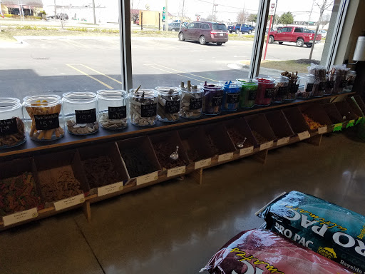 Pet Supply Store «Premier Pet Supply», reviews and photos, 63 W Auburn Rd, Rochester Hills, MI 48307, USA