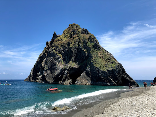 Wuyanjiao Plajı