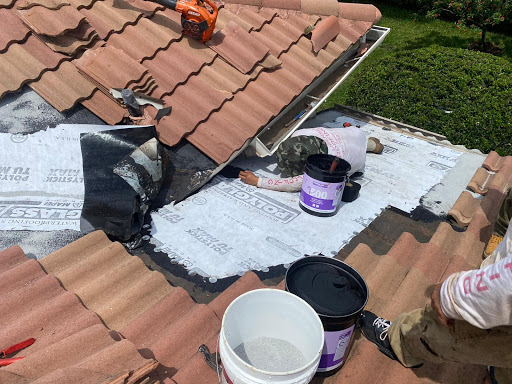 Roofing Contractor «A Licensed Roofing Company», reviews and photos, 3750 Hacienda Blvd, Davie, FL 33314, USA
