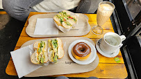 Sandwich au poulet du Restauration rapide Bagel Corner - Bagels - Donuts - Café à Paris - n°5