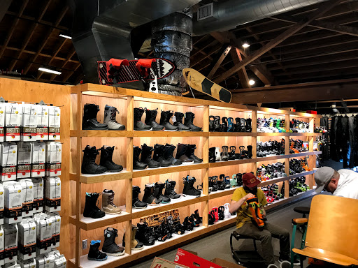 Ski Shop «evo Seattle Store», reviews and photos, 3500 Stone Way N, Seattle, WA 98103, USA