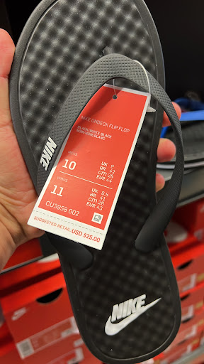 Sportswear Store «Nike Factory Store», reviews and photos, 300 Artisan Way, Somerville, MA 02145, USA