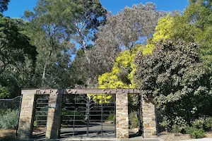 Maranoa Botanic Gardens image