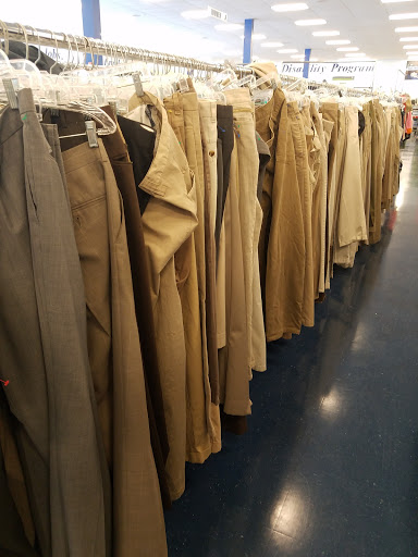 Thrift Store «Goodwill West Palm Beach/Gulfstream Super Store & Donation Center», reviews and photos