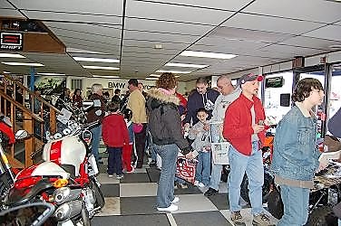 Motorcycle Dealer «Razee Motorcycle Center», reviews and photos, 730 Tower Hill Rd, North Kingstown, RI 02852, USA
