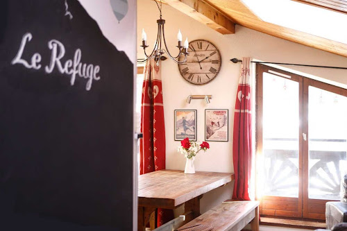 Le Refuge – 2 Bedroom Apartment Rental in Chamonix à Chamonix-Mont-Blanc
