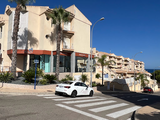 Leigh´s Estates - Inmobiliaria en Dehesa de Campoamor