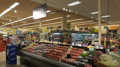 Grocery Store «Stop & Shop», reviews and photos, 31-06 Farrington St, Flushing, NY 11354, USA