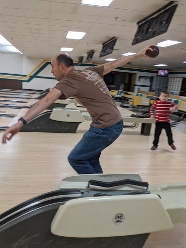 Bowling Alley «Academy Lanes», reviews and photos, 725 S Main St, Haverhill, MA 01835, USA