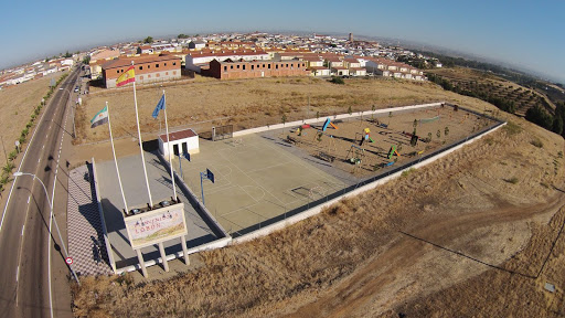 Parque de zona de ocio y deporte en Lobón, Badajoz