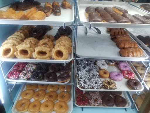 Donut Shop «Heavenly Donuts», reviews and photos, 1915 N Lombard St, Portland, OR 97217, USA