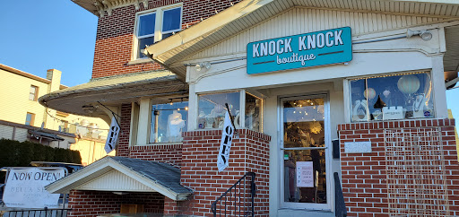 Jewelry Store «Knock Knock Boutique», reviews and photos, 110 W Chocolate Ave, Hershey, PA 17033, USA