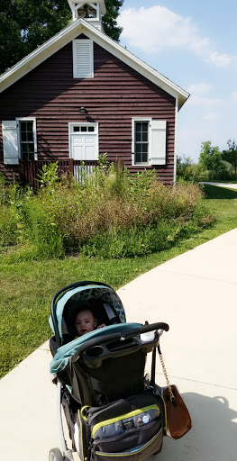 Recreation Center «Little Red Schoolhouse Nature Center», reviews and photos, 9800 Willow Springs Rd, Willow Springs, IL 60480, USA
