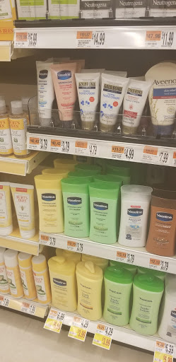 Supermarket «Big Y», reviews and photos, 6 Queen St, Newtown, CT 06470, USA