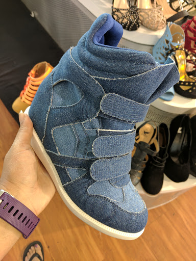 Shoe Store «Shiekh Shoes», reviews and photos, 7215 Stockton Blvd, Sacramento, CA 95823, USA