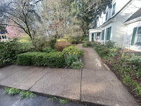 Mid Valley Commercial & Office Cleaning LLC - Photo 4 - Car repair in , Salem