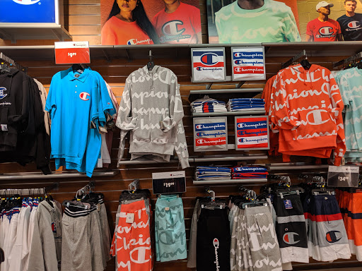 Shoe Store «Champs Sports», reviews and photos, 18813 East 39th St S, Independence, MO 64057, USA