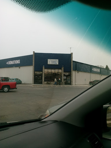 Thrift Store «St Vincent de Paul Kenosha Thrift Store», reviews and photos, 7531 30th Ave, Kenosha, WI 53142, USA