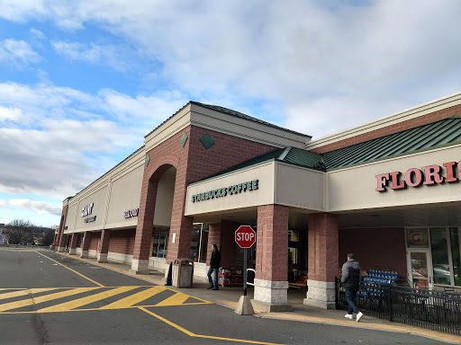 Grocery Store «Giant Food Stores», reviews and photos, 2104 Van Reed Rd, West Lawn, PA 19609, USA