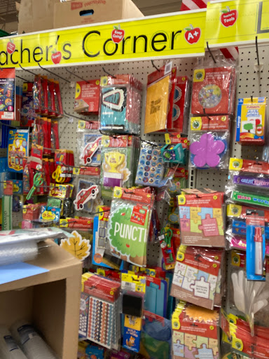 Dollar Store «Dollar Tree», reviews and photos, 148 Smith St, Perth Amboy, NJ 08861, USA