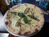 Pizza du Restaurant italien Azzurro Bistro à Boulogne-Billancourt - n°15