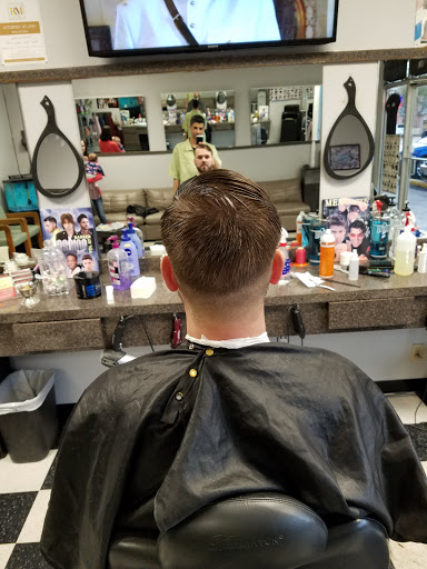 Barber Shop «City Barber Shop (Ali)», reviews and photos, 1534 S Center St, Arlington, TX 76010, USA