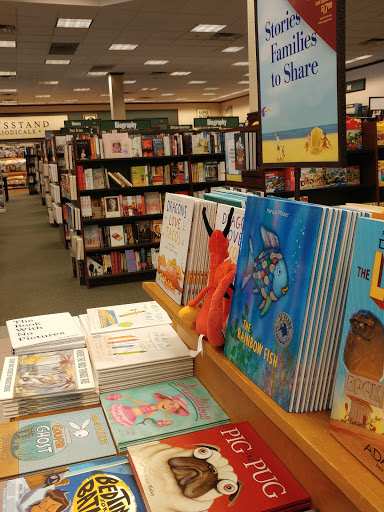 Book Store «Barnes & Noble», reviews and photos, 2720 Towne Dr, Beavercreek, OH 45431, USA