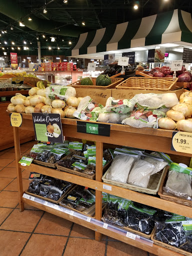 Grocery Store «The Fresh Market», reviews and photos, 526 21st St, Vero Beach, FL 32960, USA