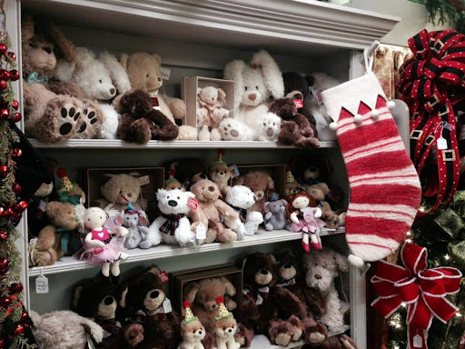 Florist «Holmes-McDuffy Florists, Inc», reviews and photos, 110 N Leyden St, Brockton, MA 02302, USA