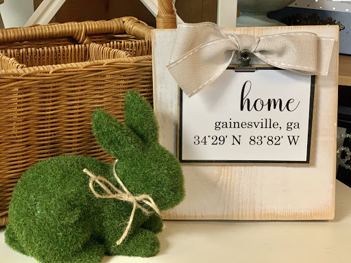 Used Furniture Store «Consign Design Interior», reviews and photos, 5556 Atlanta Hwy, Flowery Branch, GA 30542, USA