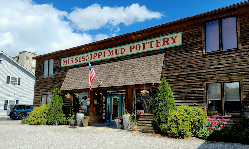 Pottery Store «Mississippi Mud Pottery», reviews and photos, 310 E Broadway, Alton, IL 62002, USA