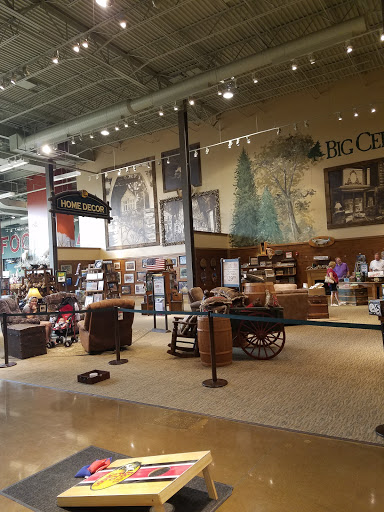 Sporting Goods Store «Bass Pro Shops», reviews and photos, 951 E Lewis and Clark Pkwy, Clarksville, IN 47129, USA