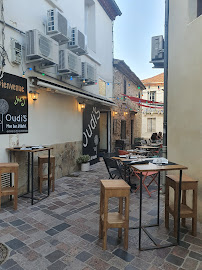 Atmosphère du Restaurant libanais Oudi'S - Mon bar a falafel à Mauguio - n°2