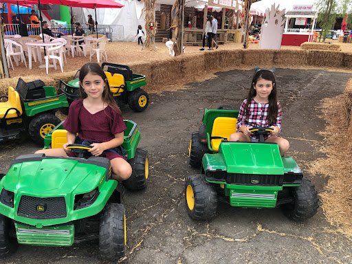 Shopping Mall «Laguna Hills Mall», reviews and photos, 24155 Laguna Hills Mall, Laguna Hills, CA 92653, USA