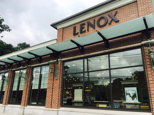 Jewelry Store «Lenox Jewelers», reviews and photos, 2379 Black Rock Turnpike, Fairfield, CT 06825, USA