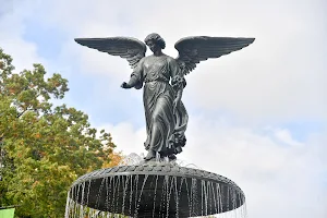 Bethesda Fountain image